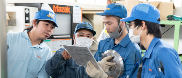 「時の流れに先んずべし」という言葉をモットーに時代の流れを把握し、お客様のニーズと期待を常に認識し、顧客からありがとうの言葉を頂ける顧客満足を継続的且つ、安定して提供できる会社を目指します。グローバル化で経営環境が変化していることを認識し、自ら積極的に「安全と安心を与える品質」を実現する取組みを含めた企画・開発を行う提案型企業を目指します。